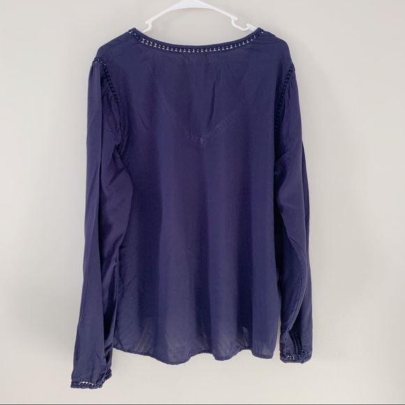 Old Navy Blouse - Picture 2 of 3